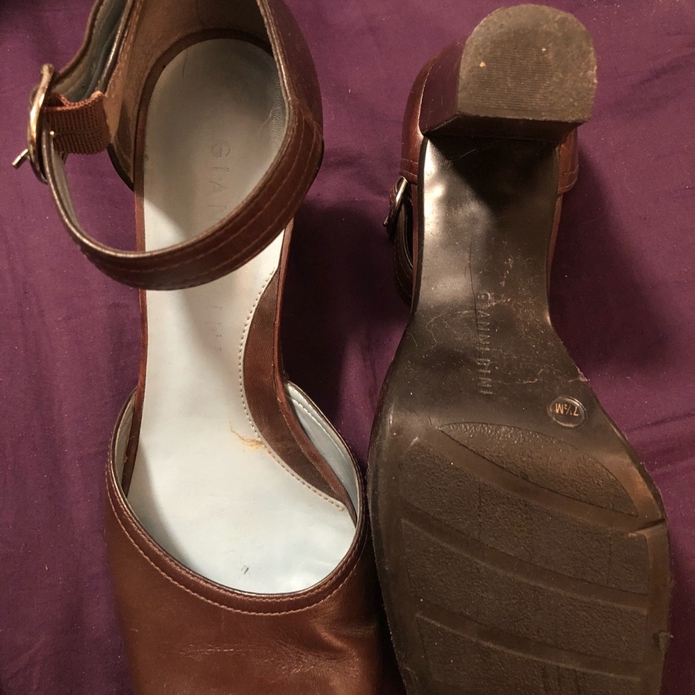 Heels - Picture 2 of 2